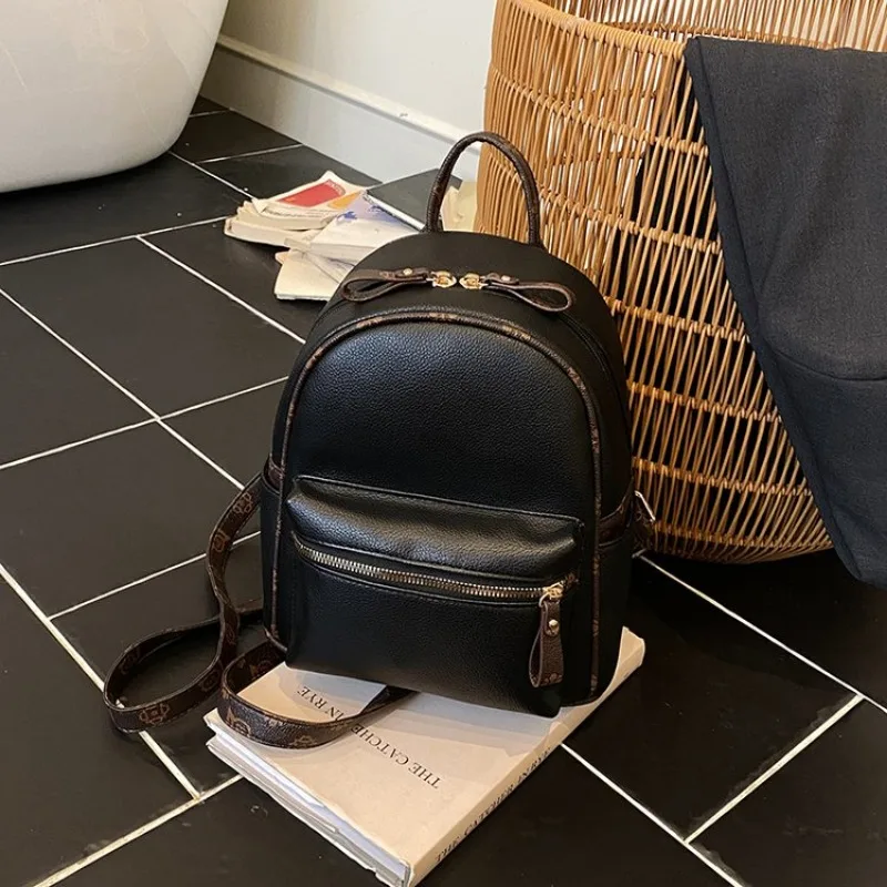 Dashing One Shoulder Versatile Crossbody Retro Work Travel Stylish Handbag Suitable On A Museum Visit
Dashing One Shoulder Versatile Crossbody Retro Work Travel Stylish Handbag Suitable On A Museum Visit