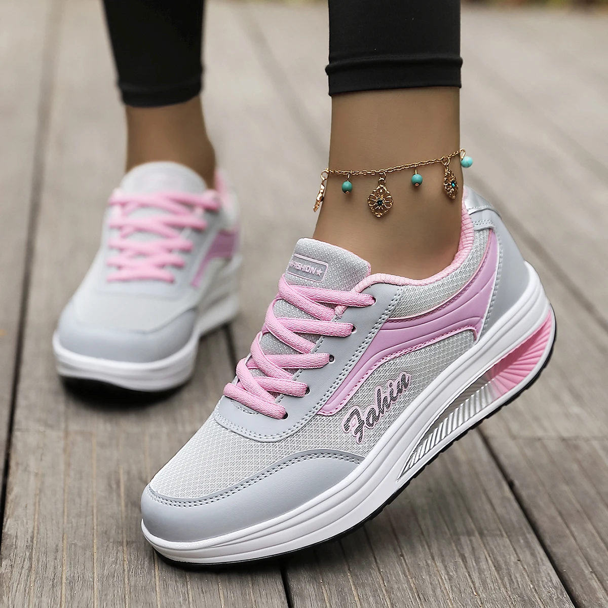 Rocking shoes for women's spring and summer new casual sneakers Korean women's shoes breathable running shoes thick sole single
Rocking shoes for women's spring and summer new casual sneakers Korean women's shoes breathable running shoes thick sole single