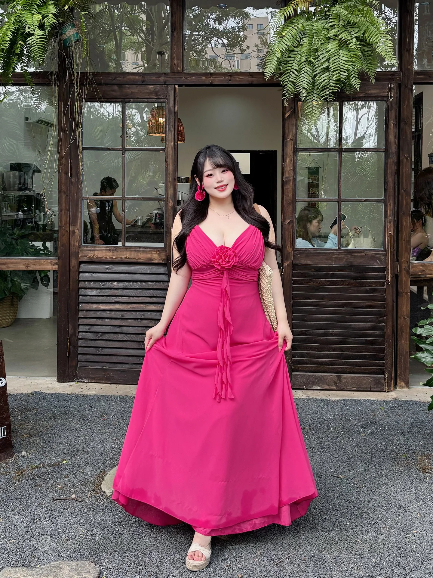 Платье Babes Peach Blossom Dream больших размеров для пляжного отдыха, в стиле допамин, красивое, без бретелек, утягивающее, с завышенной талией, А-силуэт
Платье Babes Peach Blossom Dream больших размеров для пляжного отдыха, в стиле допамин, красивое, без бретелек, утягивающее, с завышенной талией, А-силуэт