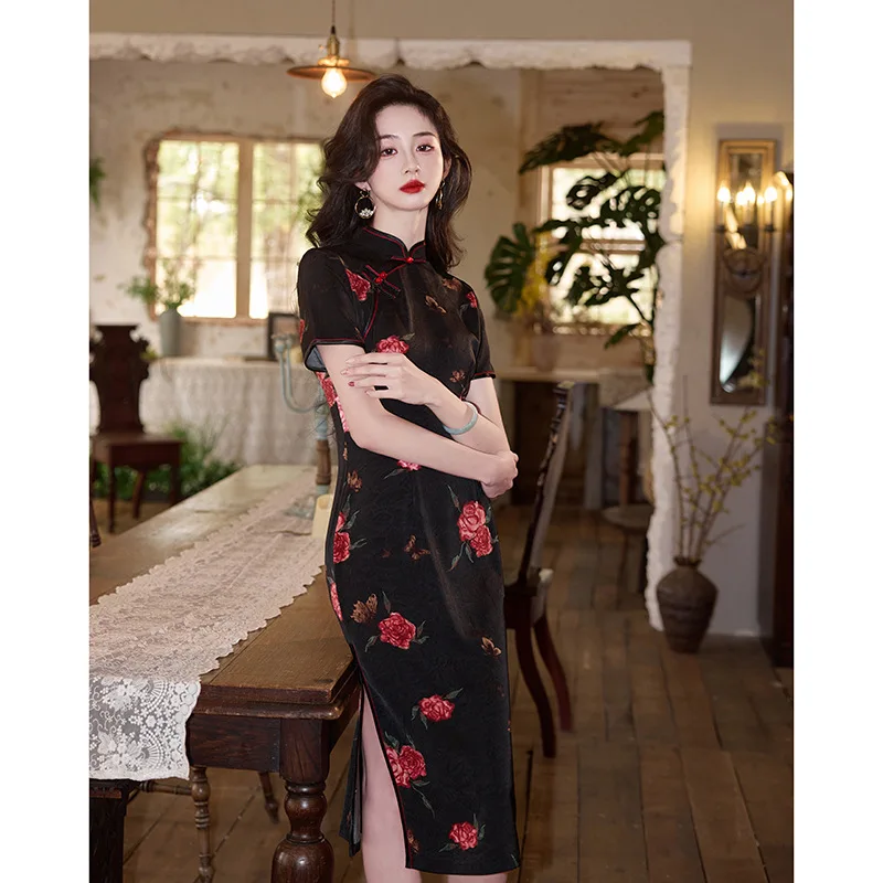 Spring Autumn Old Shanghai Women Chinese Tradition Style Short Sleeve Cheongsam Female Mandarin Collar Qipao
Spring Autumn Old Shanghai Women Chinese Tradition Style Short Sleeve Cheongsam Female Mandarin Collar Qipao