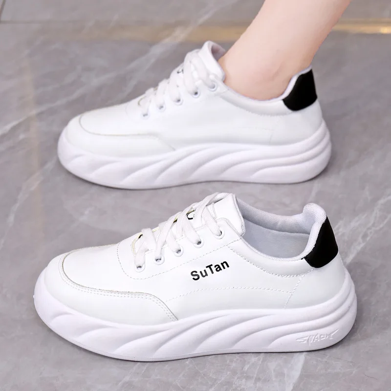 2025 Spring New Women's Versatile White Shoes Women's Fashion Thick Soled Flat Shoes Soft Soled Lightweight Casual Sports Board
2025 Spring New Women's Versatile White Shoes Women's Fashion Thick Soled Flat Shoes Soft Soled Lightweight Casual Sports Board