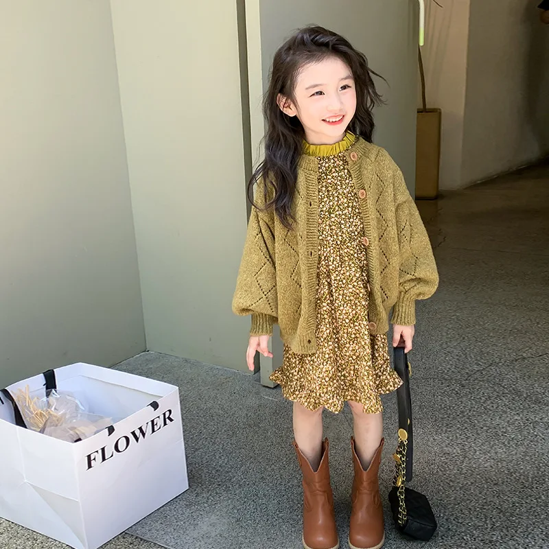 Knitted Cardigan Dress Set Floral Print Princess Dress Long Sleeves Grils Children Sweet Spring Autumn Fashionable Casual
Knitted Cardigan Dress Set Floral Print Princess Dress Long Sleeves Grils Children Sweet Spring Autumn Fashionable Casual