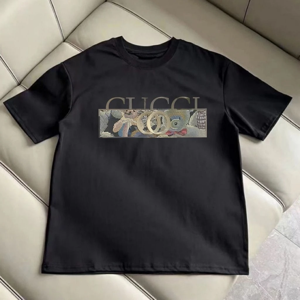 2026 New Trend Light Luxury Letter Cover Print High Quality Men's and Women's T-Shirts Round Neck Loose Short Sleeves
2026 New Trend Light Luxury Letter Cover Print High Quality Men's and Women's T-Shirts Round Neck Loose Short Sleeves