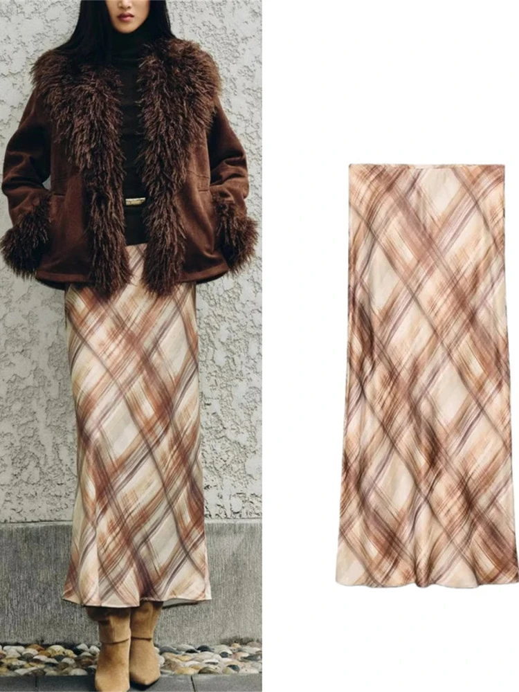 Winter New Women's Casual Plaid f Skirt Elastic High Waist Silk Satin Feel Midi Skirt A-Line Silhouette High Waist Design
Winter New Women's Casual Plaid f Skirt Elastic High Waist Silk Satin Feel Midi Skirt A-Line Silhouette High Waist Design
