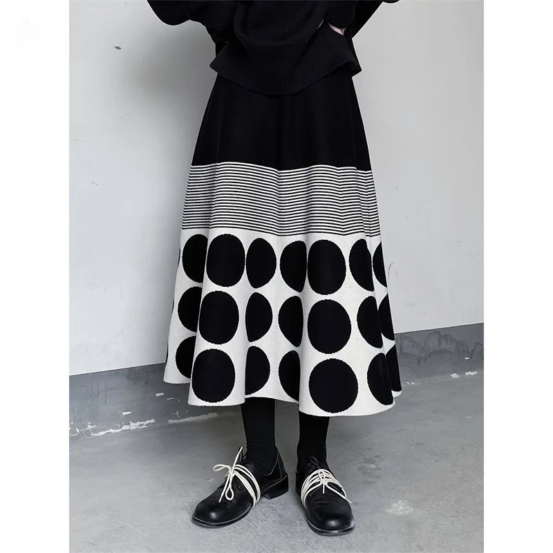 Women's Winter Autumn Skirts Knitted Skirts Gothic Style Polka Dots Stripes Loose Fit Pleated New Comfortable Minimalist Casual
Women's Winter Autumn Skirts Knitted Skirts Gothic Style Polka Dots Stripes Loose Fit Pleated New Comfortable Minimalist Casual