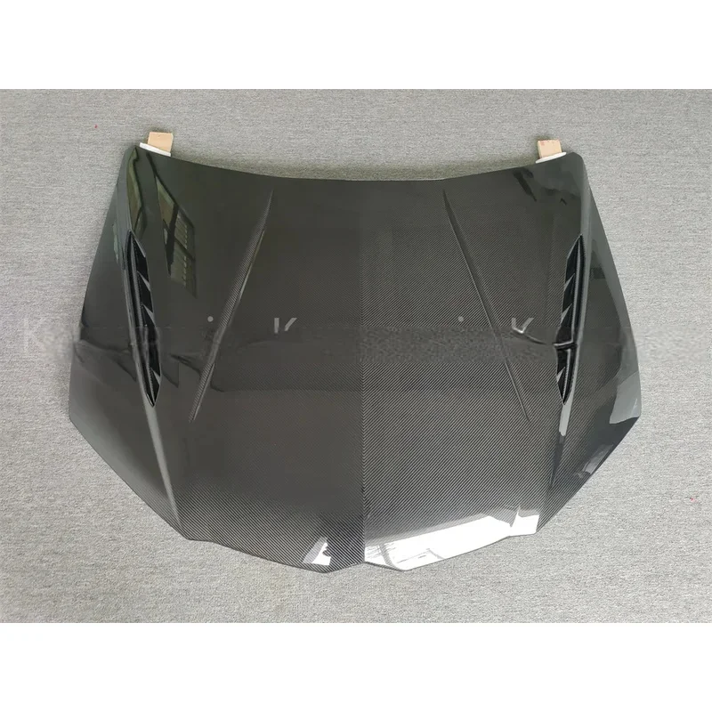 High Quality Genuine Carbon Fiber P-style Engine Hood Body Kit Urus Modification
High Quality Genuine Carbon Fiber P-style Engine Hood Body Kit Urus Modification