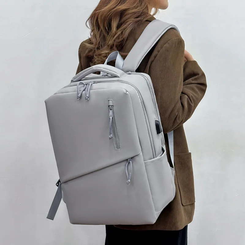 Рюкзак для ноутбука, деловой рюкзак большой емкости, водонепроницаемая и износостойкая пленка, дорожная зарядка, высококачественный рюкзак
Рюкзак для ноутбука, деловой рюкзак большой емкости, водонепроницаемая и износостойкая пленка, дорожная зарядка, высококачественный рюкзак