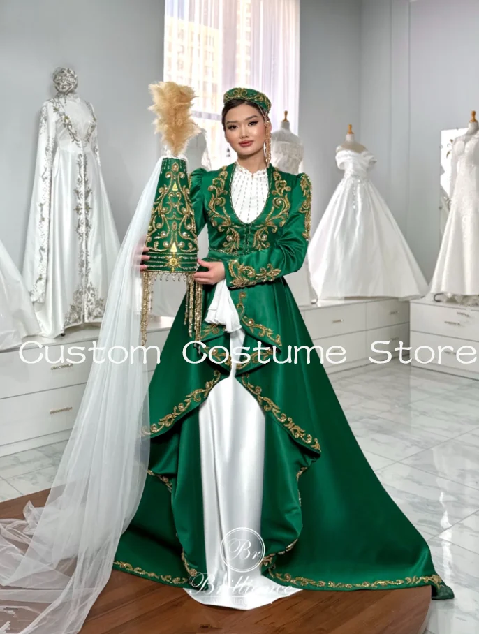 White Green Traditional Caucasian Bride Wedding Dresses with Long Sleeve Jacket Gold Embroidery Bridal Gown Outfit Customized
White Green Traditional Caucasian Bride Wedding Dresses with Long Sleeve Jacket Gold Embroidery Bridal Gown Outfit Customized