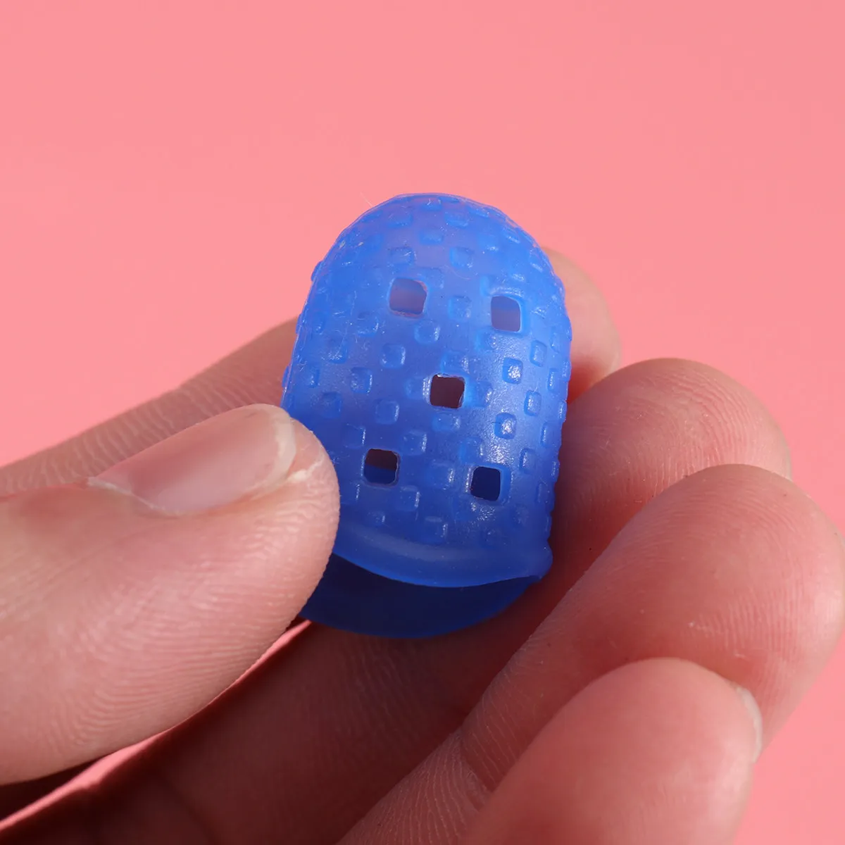 3Pcs Non-Slip Anti-Scalding Finger Tips Protection Fingertip Grips for Counting Collating Sorting Guitar Players Dark Blue Size
3Pcs Non-Slip Anti-Scalding Finger Tips Protection Fingertip Grips for Counting Collating Sorting Guitar Players Dark Blue Size