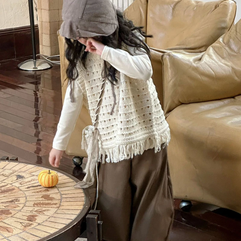 Girl's Waistcoat 2024 Autumn New Fashion Hollow Vest Western Style Tassel Design Trendy Simple
Girl's Waistcoat 2024 Autumn New Fashion Hollow Vest Western Style Tassel Design Trendy Simple