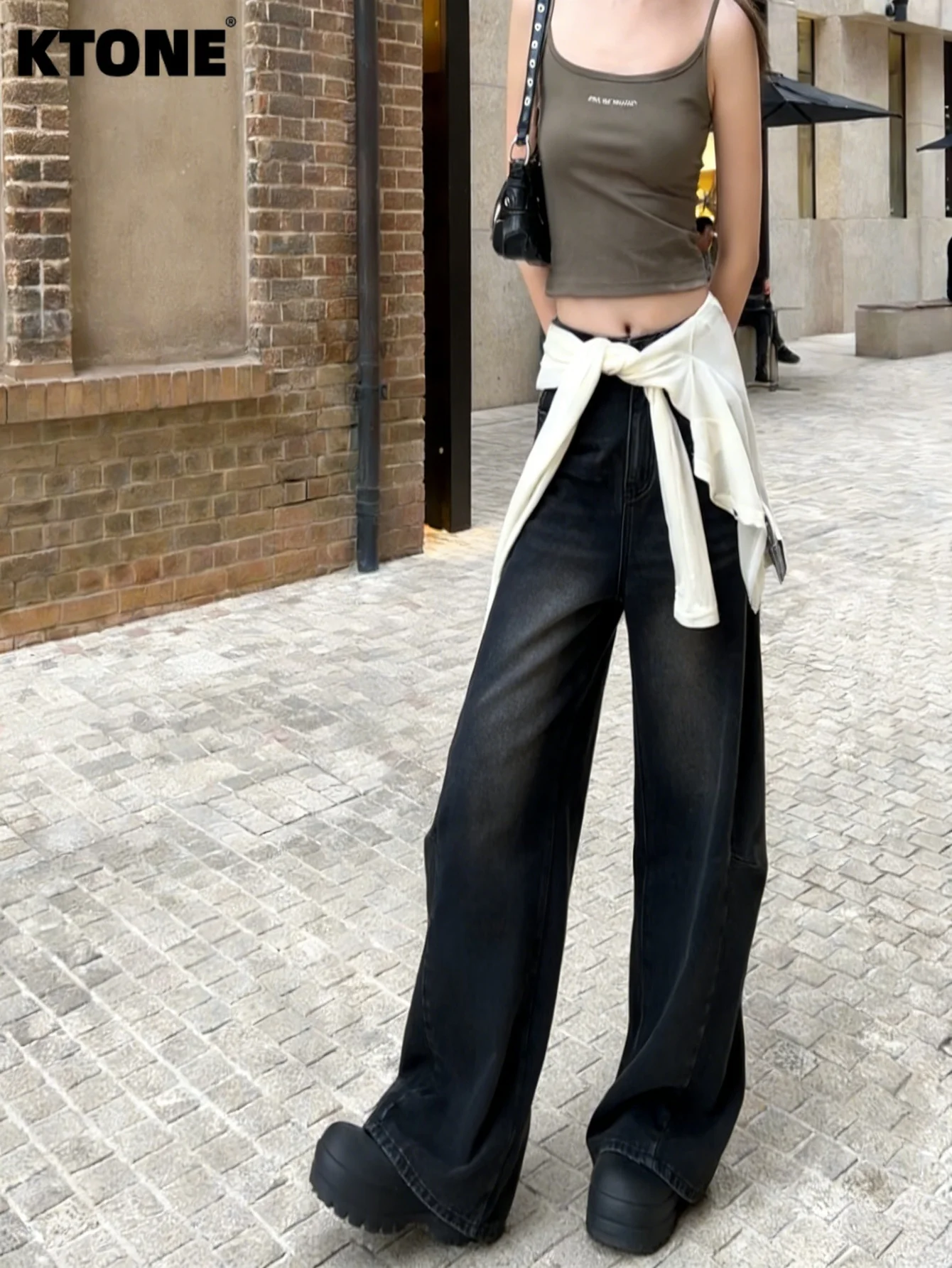 Plain Jeans Men's Black Baggy Denim Hip Hop Drip Light Retro No accessories or belts included
Plain Jeans Men's Black Baggy Denim Hip Hop Drip Light Retro No accessories or belts included