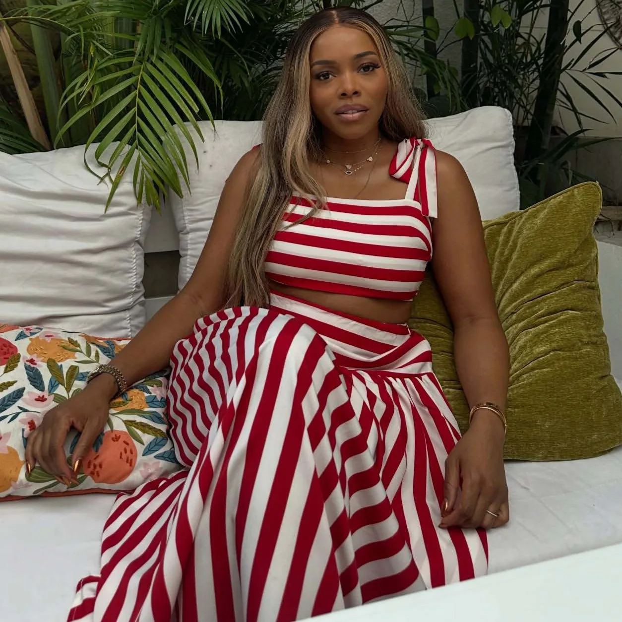 New African Fashion Women Summer Two-piece Set Striped Spaghetti Strap Crop Top And High Waist Pleated Skirt Set Chic 2 Piece
New African Fashion Women Summer Two-piece Set Striped Spaghetti Strap Crop Top And High Waist Pleated Skirt Set Chic 2 Piece