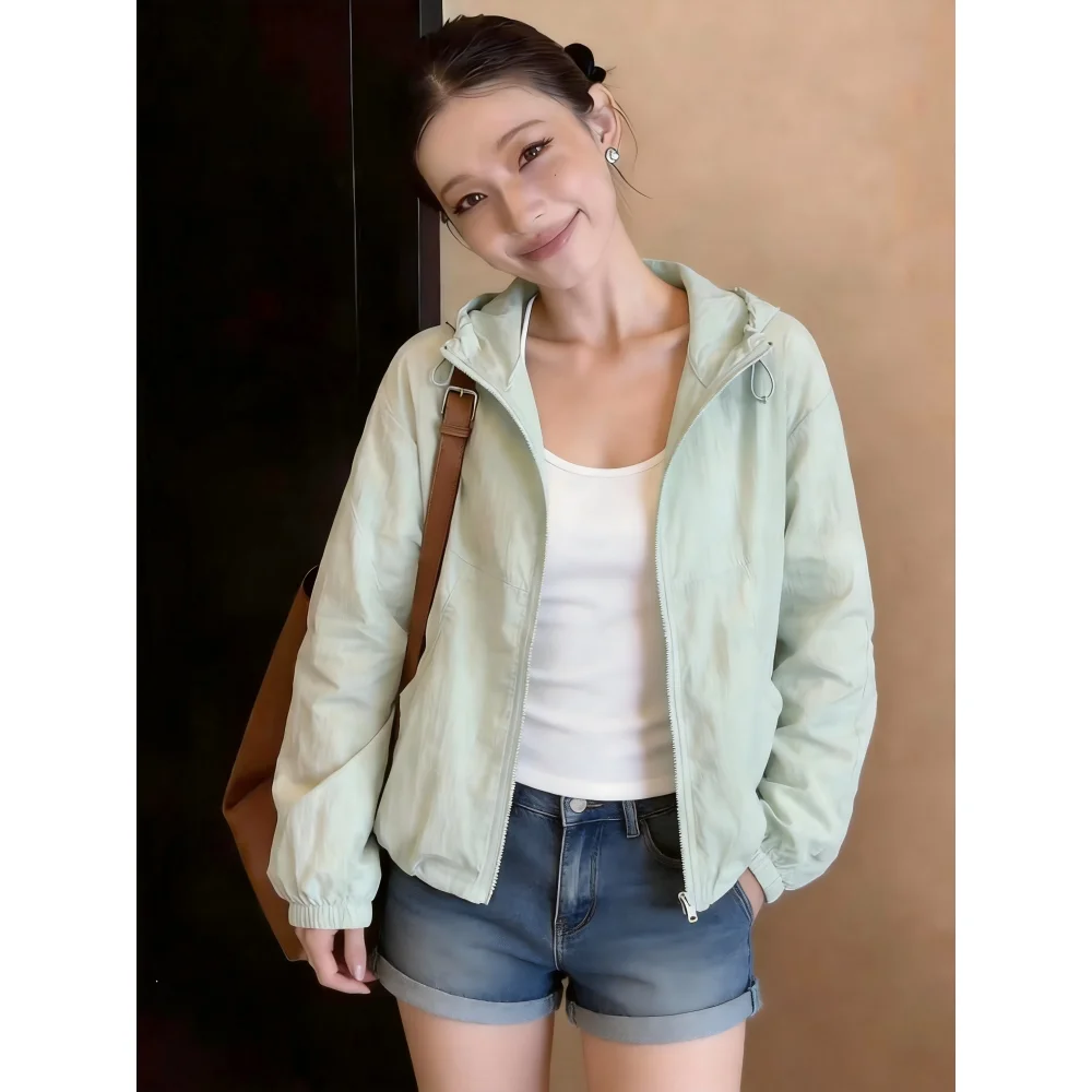 Lightweight Summer Women's Sun Protection Clothing Korean Loose Hooded Breathable Short Cardigan Outerwear Versatile Casual
Lightweight Summer Women's Sun Protection Clothing Korean Loose Hooded Breathable Short Cardigan Outerwear Versatile Casual