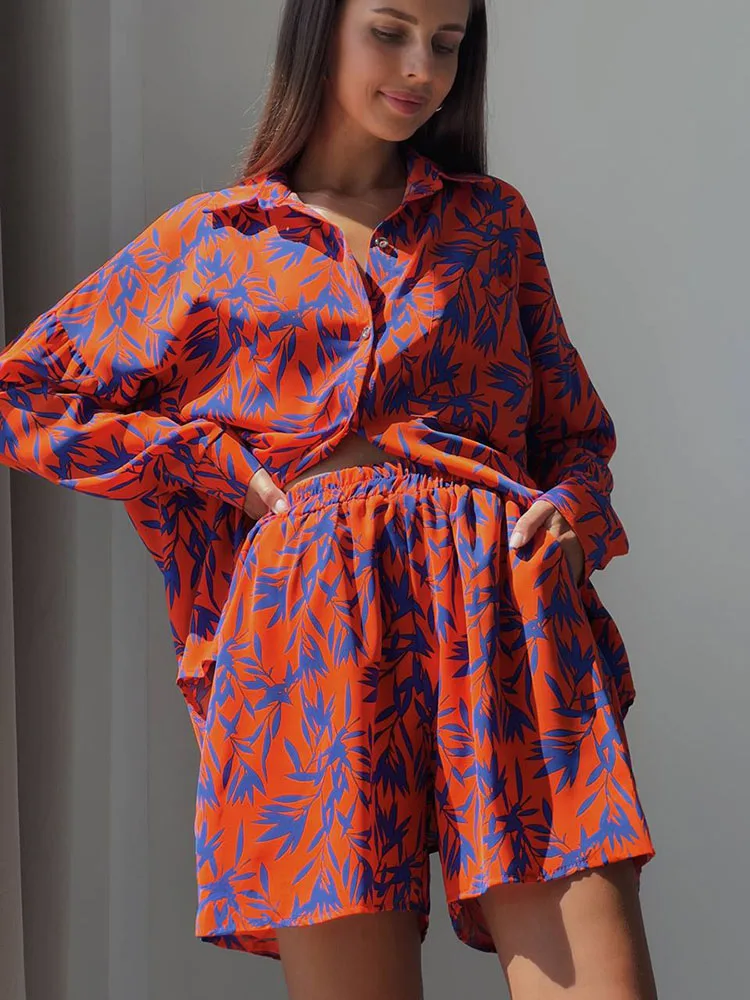 2024 Summer Printed Shirt Two Piece Set Fashion Casual Leaf Printed Blouse Single Breasted Shirt+Shorts Set
2024 Summer Printed Shirt Two Piece Set Fashion Casual Leaf Printed Blouse Single Breasted Shirt+Shorts Set