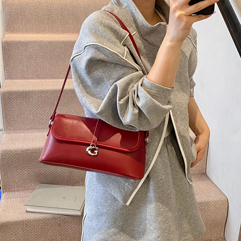 Simple PU Leather Crossbody Bag for Women Luxury Brand Underarm Shoulder Bag Fashion Trend Women's Designer Handbag and Purse
Simple PU Leather Crossbody Bag for Women Luxury Brand Underarm Shoulder Bag Fashion Trend Women's Designer Handbag and Purse