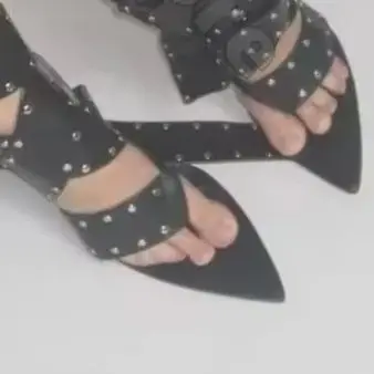 Rivet Crisscross Strap Thigh High Gladiator Heeled Sandals Pointed Open Toe Slim Stiletto Wrap Around Leg Design Sandal Boots
Rivet Crisscross Strap Thigh High Gladiator Heeled Sandals Pointed Open Toe Slim Stiletto Wrap Around Leg Design Sandal Boots