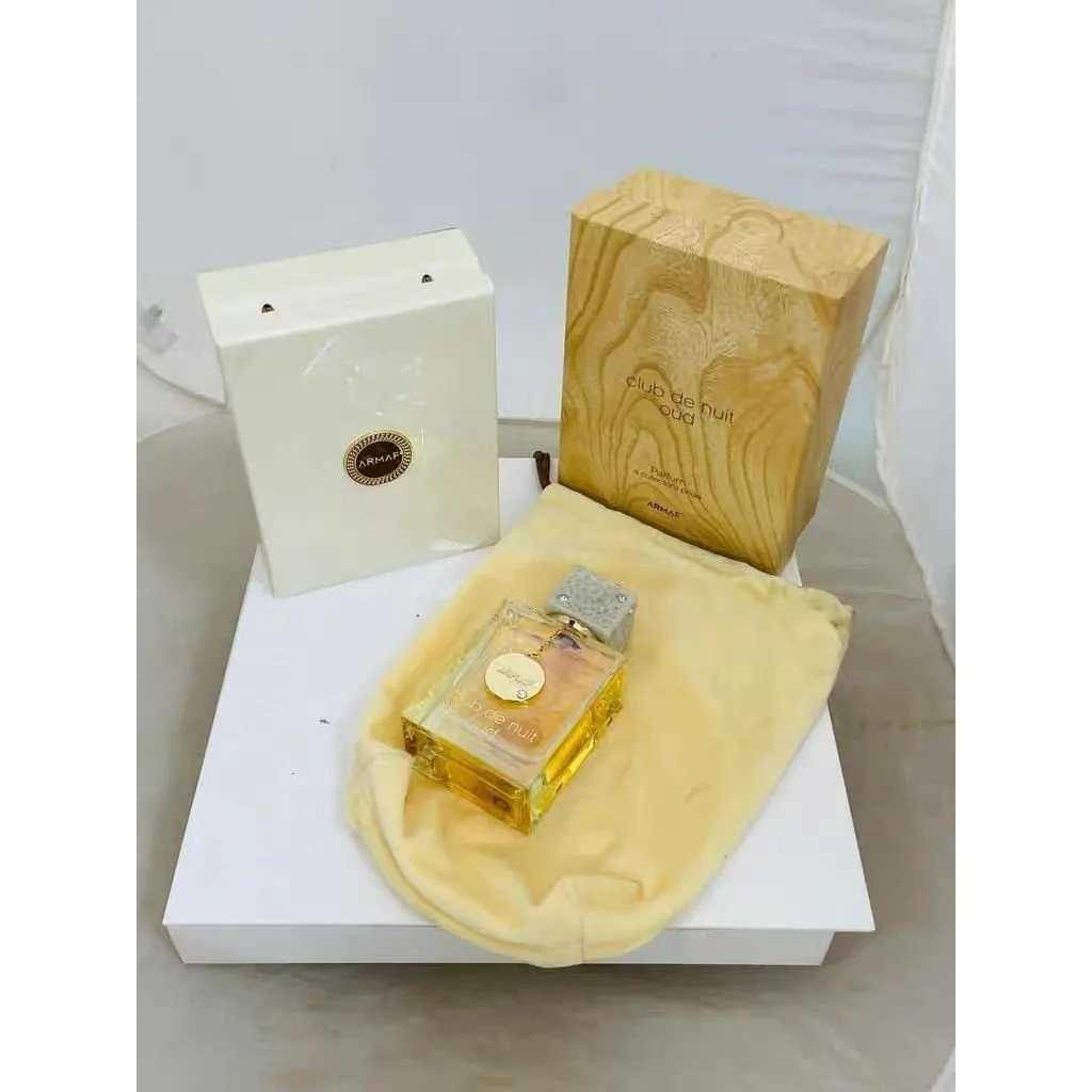 ARMAF Club de Nuit уд для мужчин, парфюмерный спрей, 3,6 унции, праздничный подарок
ARMAF Club de Nuit уд для мужчин, парфюмерный спрей, 3,6 унции, праздничный подарок 