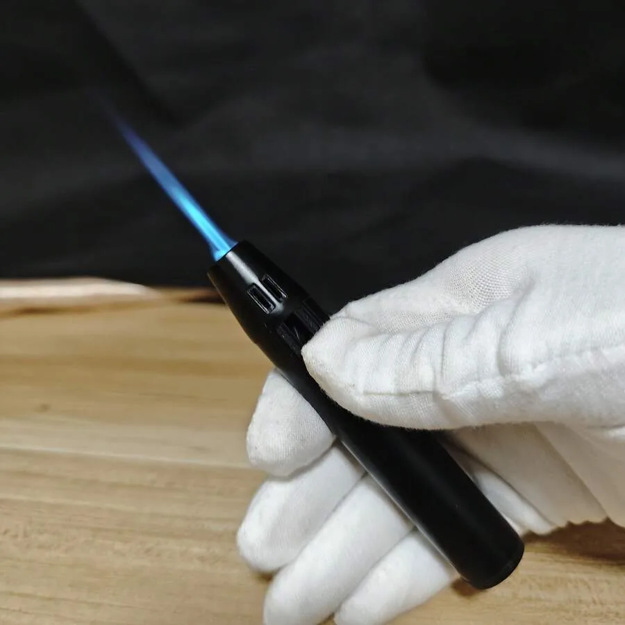 Innovative Lighter, Compact And Wind-Resistant Flashlight Lighter, Unique Design, Butane Gas Lighter, Features A Visible Gas Ta
Innovative Lighter, Compact And Wind-Resistant Flashlight Lighter, Unique Design, Butane Gas Lighter, Features A Visible Gas Ta