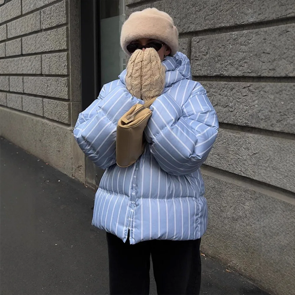 FL Casual Striped Thicken Coats Women Fashion Full Sleeve Loose Stand Collar Zippers Jackets Female 2025 Autumn Winter Lady Coat
FL Casual Striped Thicken Coats Women Fashion Full Sleeve Loose Stand Collar Zippers Jackets Female 2025 Autumn Winter Lady Coat