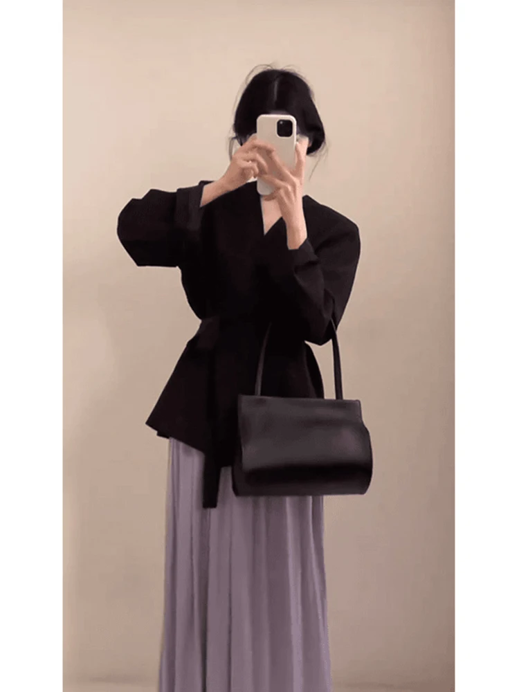 Korean Style Long Sleeve Belted Casual Black Shirt Women's Slim Fit Spring 2026 Top Casual Suit Jacket V-neck Regular Length
Korean Style Long Sleeve Belted Casual Black Shirt Women's Slim Fit Spring 2026 Top Casual Suit Jacket V-neck Regular Length