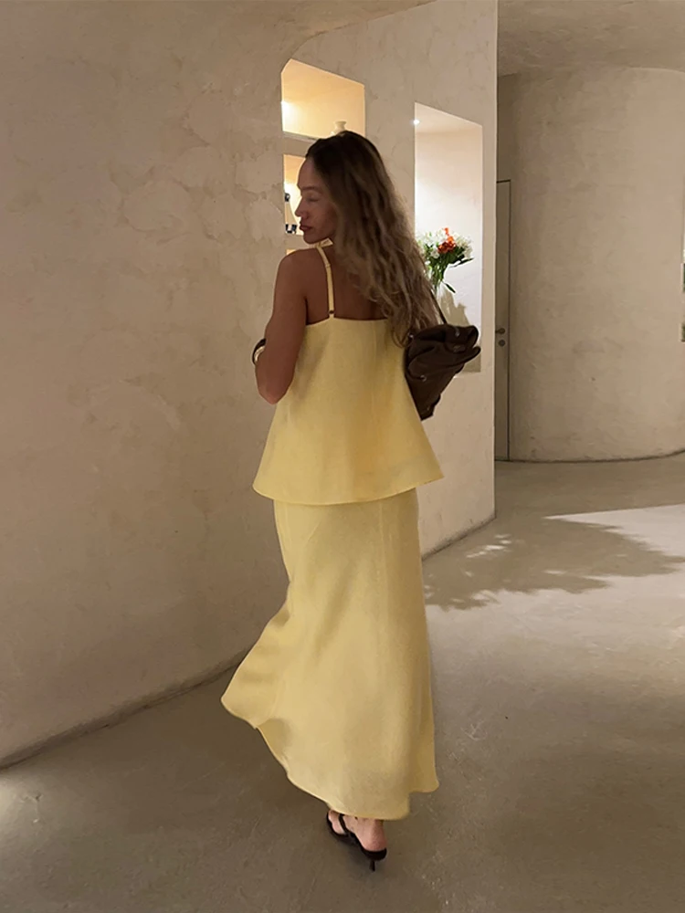 Elegant Cotton Lined Women Skirt Set Square Collar Sleeveless Sling Top High Waist Hip Package Skirts Female Suits Lady Outwears
Elegant Cotton Lined Women Skirt Set Square Collar Sleeveless Sling Top High Waist Hip Package Skirts Female Suits Lady Outwears