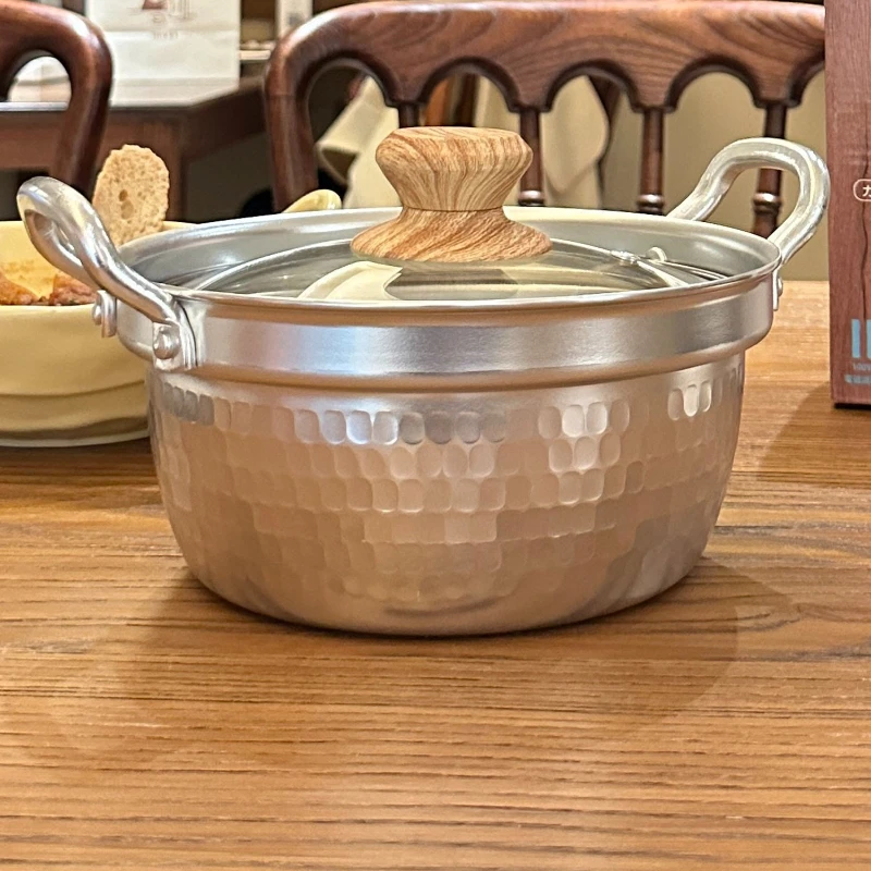 Japanese Style Aluminum Alloy Hammered Pot Double Ear Soup Pot with Lid Ramen Cooking Pot for Induction Cooker Home Kitchen
Japanese Style Aluminum Alloy Hammered Pot Double Ear Soup Pot with Lid Ramen Cooking Pot for Induction Cooker Home Kitchen