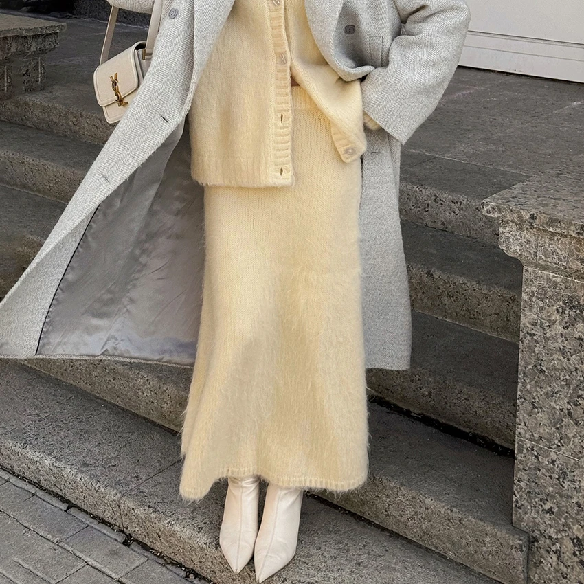 Linad Street Chic, прямые длинные юбки для женщин, элегантная махровая юбка с высокой талией, повседневные вязаные юбки до щиколотки, осень 2023 г.
Linad Street Chic, прямые длинные юбки для женщин, элегантная махровая юбка с высокой талией, повседневные вязаные юбки до щиколотки, осень 2023 г.