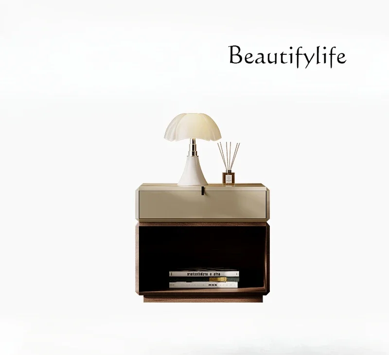 Italian designer bedroom bedside high-end locker high-end solid wood bedside table
Italian designer bedroom bedside high-end locker high-end solid wood bedside table