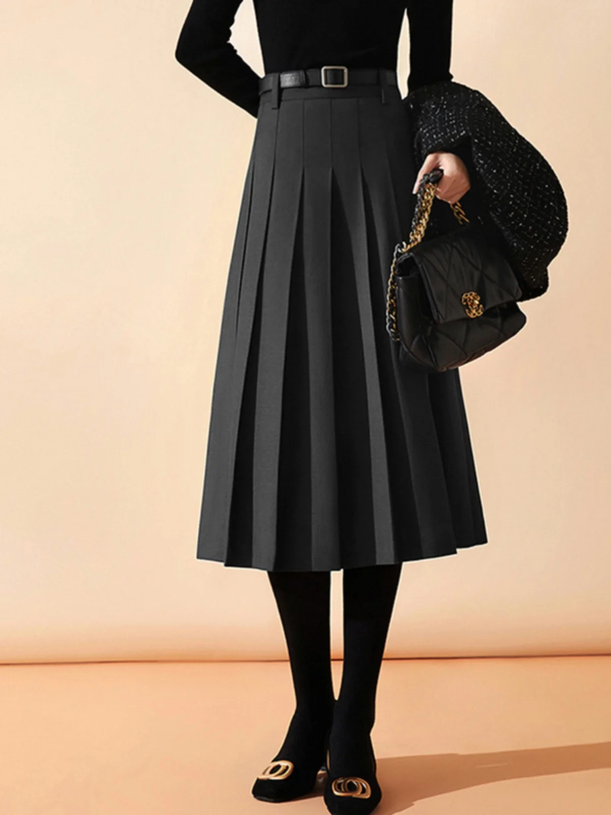 Юбка плиссе Chen Yun Bla с высокой талией, женская, весна 2025, новая, средней длины, скрывающая недостатки фигуры, стройнящая, универсальная, А-силуэт
Юбка плиссе Chen Yun Bla с высокой талией, женская, весна 2025, новая, средней длины, скрывающая недостатки фигуры, стройнящая, универсальная, А-силуэт