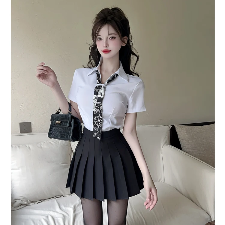 Slimming School Uniform Style Two-Piece Set Short Sleeve Shirt And Pleated Skirt Fashionable Summer Outfit for Women
Slimming School Uniform Style Two-Piece Set Short Sleeve Shirt And Pleated Skirt Fashionable Summer Outfit for Women