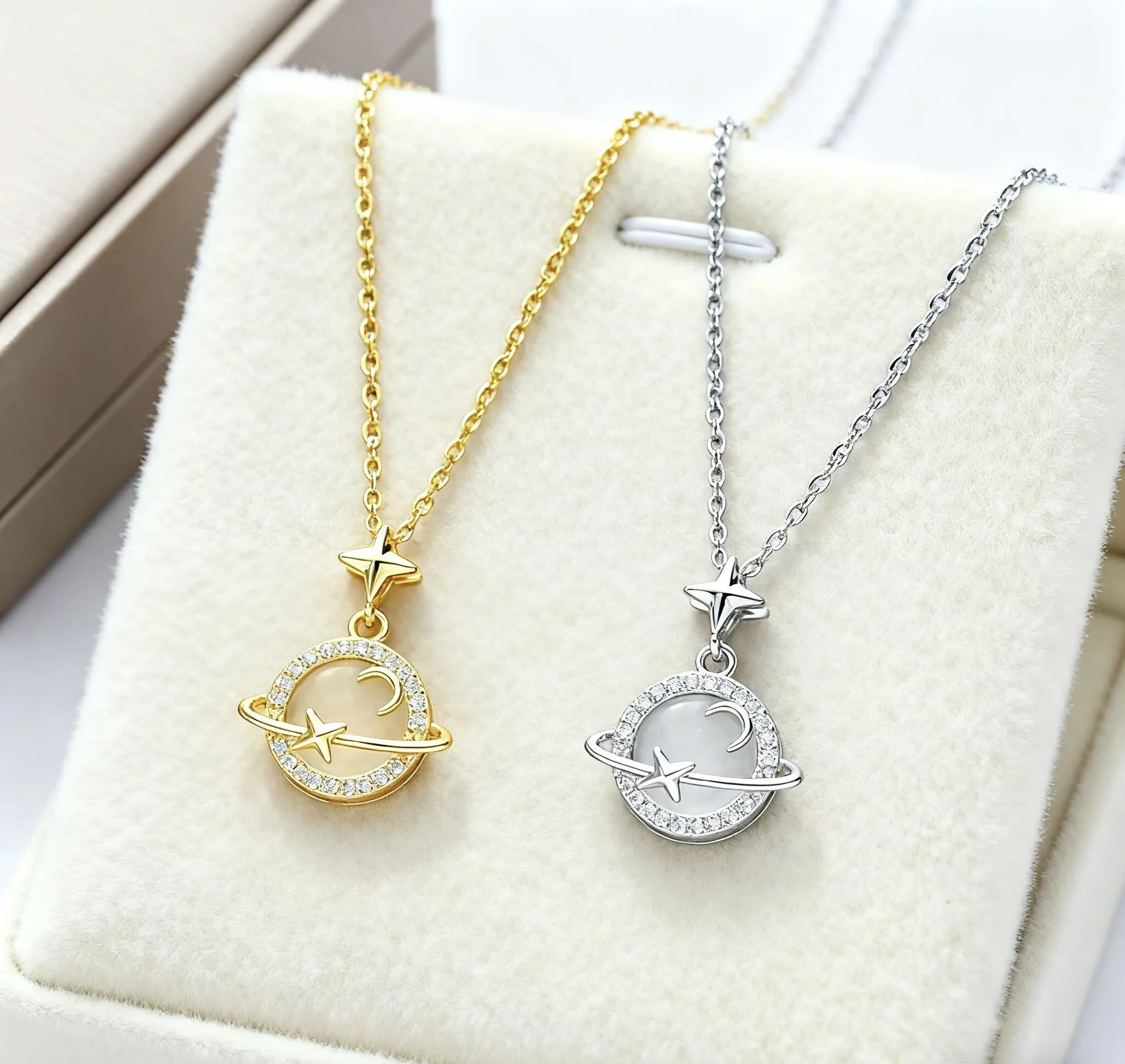 Micro Inlaid Zirconia Titanium Steel Necklace for Women, Sparkling Crystal Collarbone Chain, Elegant Love Anniversary Gift for
Micro Inlaid Zirconia Titanium Steel Necklace for Women, Sparkling Crystal Collarbone Chain, Elegant Love Anniversary Gift for