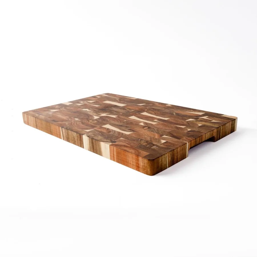 18" Acacia End-Grain Cutting Board
18" Acacia End-Grain Cutting Board