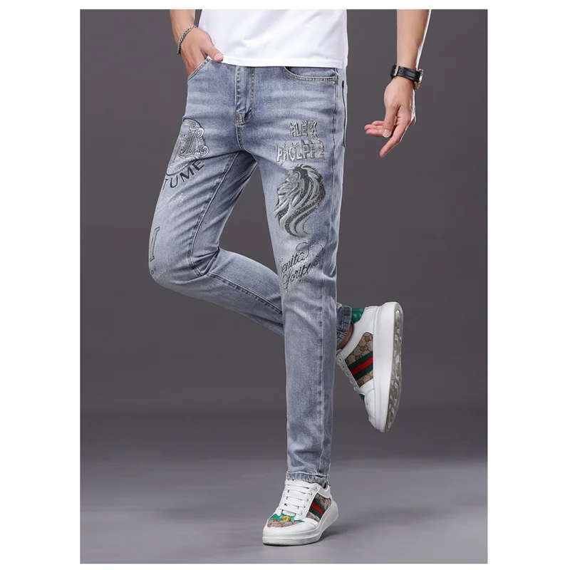 8677 American summer high-end new printing hot fashion versatile small straight stretch jeans nine points
8677 American summer high-end new printing hot fashion versatile small straight stretch jeans nine points