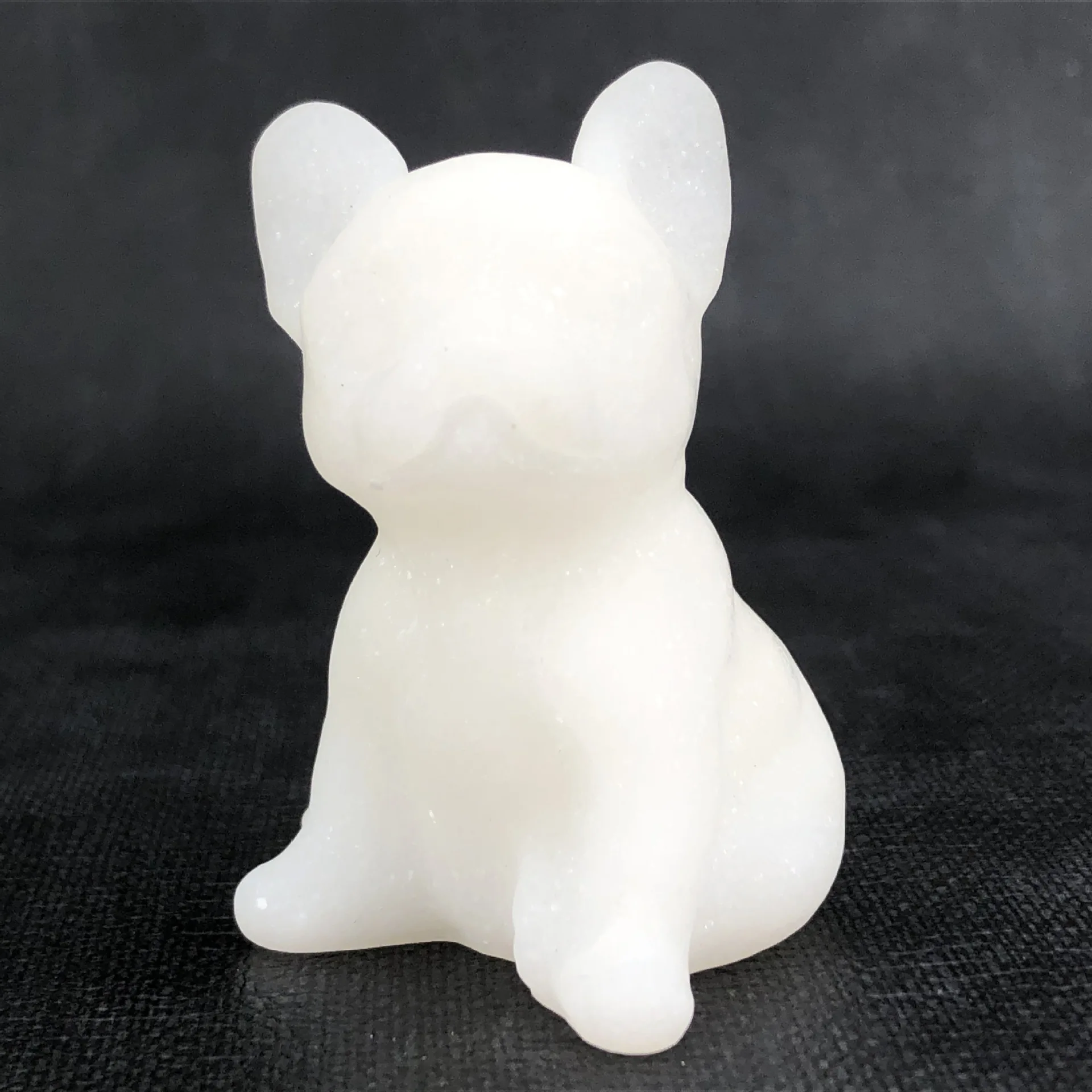 Natural stone crystal white jade French bulldog hand-carved ornaments decorative gifts handicrafts home decoration
Natural stone crystal white jade French bulldog hand-carved ornaments decorative gifts handicrafts home decoration