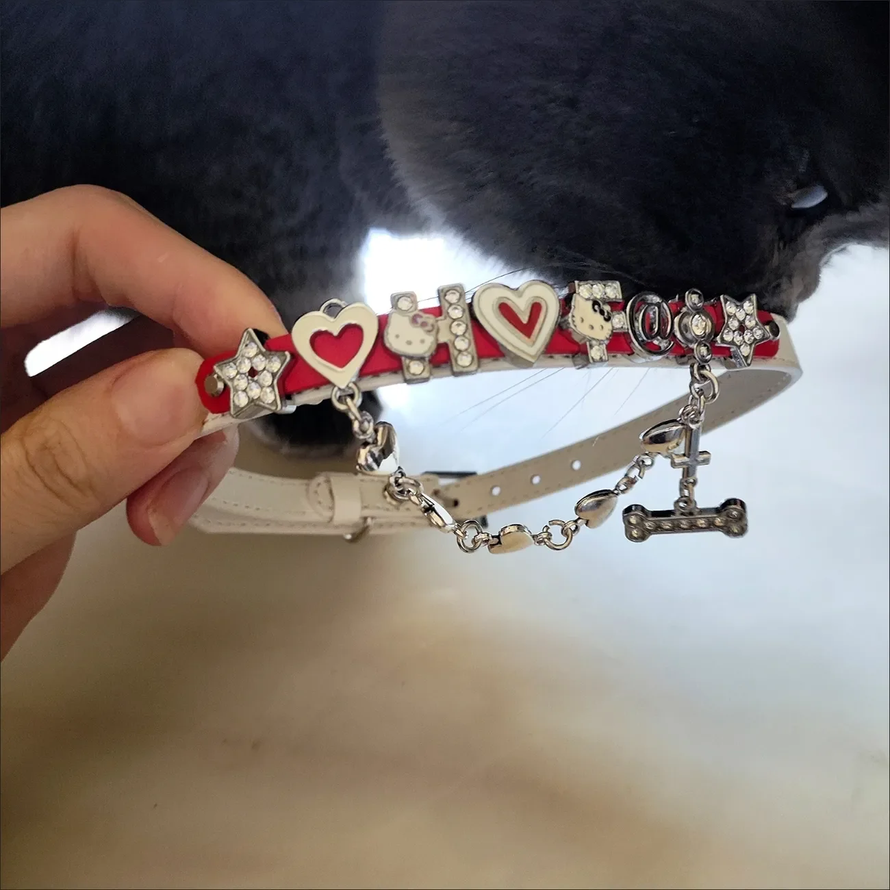 Hello Kitty Necklace Cute Originality Sparkle Rhinestone Letter Necklace New Fashion Delicate Personality Y2k Ornament Gifts
Hello Kitty Necklace Cute Originality Sparkle Rhinestone Letter Necklace New Fashion Delicate Personality Y2k Ornament Gifts