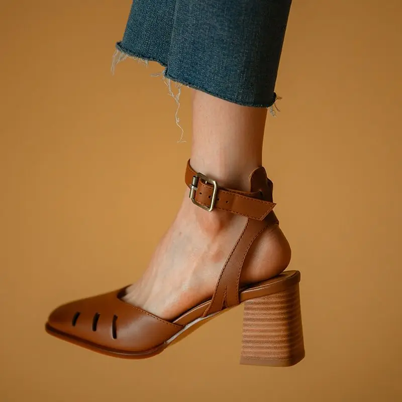 Retro Sandals Buckle Strap Womens Pumps Cowhide Ladies Shoes Spring Autumn Gladiator Sandal Roman Style Summer Sandals Female
Retro Sandals Buckle Strap Womens Pumps Cowhide Ladies Shoes Spring Autumn Gladiator Sandal Roman Style Summer Sandals Female