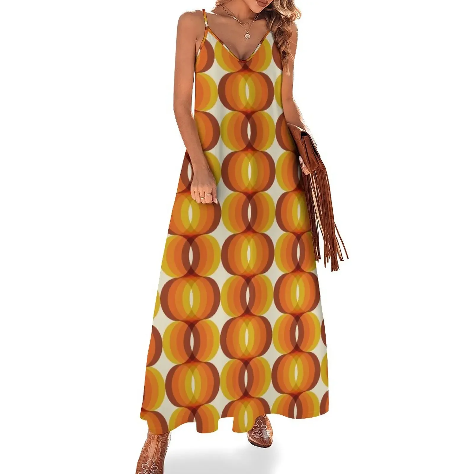 Orange, Brown, and Ivory Retro 1960s Wavy Pattern Sleeveless Dress women's luxury party dress summer dresses
Orange, Brown, and Ivory Retro 1960s Wavy Pattern Sleeveless Dress women's luxury party dress summer dresses