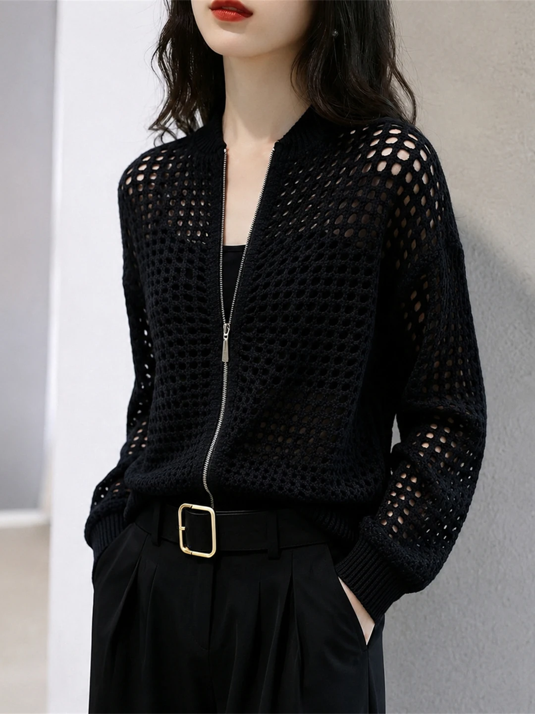 Ladies Long Sleeve Knitted Ice Silk Hollow out Design Zipper Fashion Top Korean Style Straight Cut Daily Wear Summer Shirt
Ladies Long Sleeve Knitted Ice Silk Hollow out Design Zipper Fashion Top Korean Style Straight Cut Daily Wear Summer Shirt
