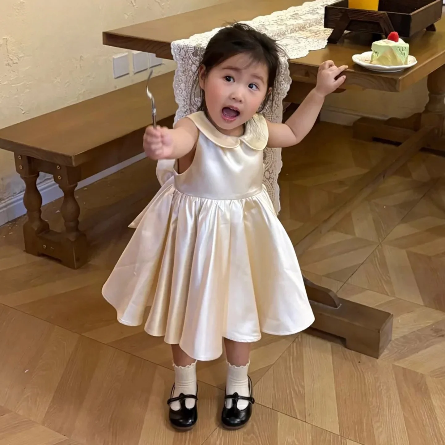 Custom High End Luxury Flower Girl Dress Wedding Flower Girl Gown Kids Birthday Party Dress Kids Pageant Runway Show Formal
Custom High End Luxury Flower Girl Dress Wedding Flower Girl Gown Kids Birthday Party Dress Kids Pageant Runway Show Formal