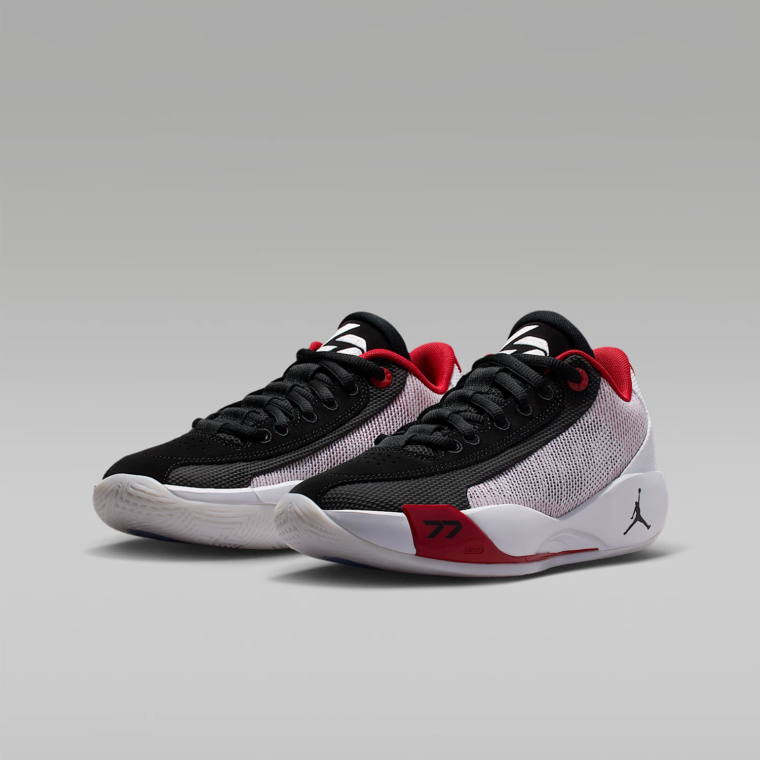 Nike genuine JORDAN GS women's large children's shock-absorbing sports basketball shoes HF0820-102
Nike genuine JORDAN GS women's large children's shock-absorbing sports basketball shoes HF0820-102