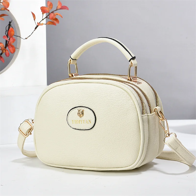 Vintage Elegant Diaper Bag For Women: Luxury Leather Crossbody Bag, Minimalist Designer Tote With Solid Color, Large Capacity
Vintage Elegant Diaper Bag For Women: Luxury Leather Crossbody Bag, Minimalist Designer Tote With Solid Color, Large Capacity