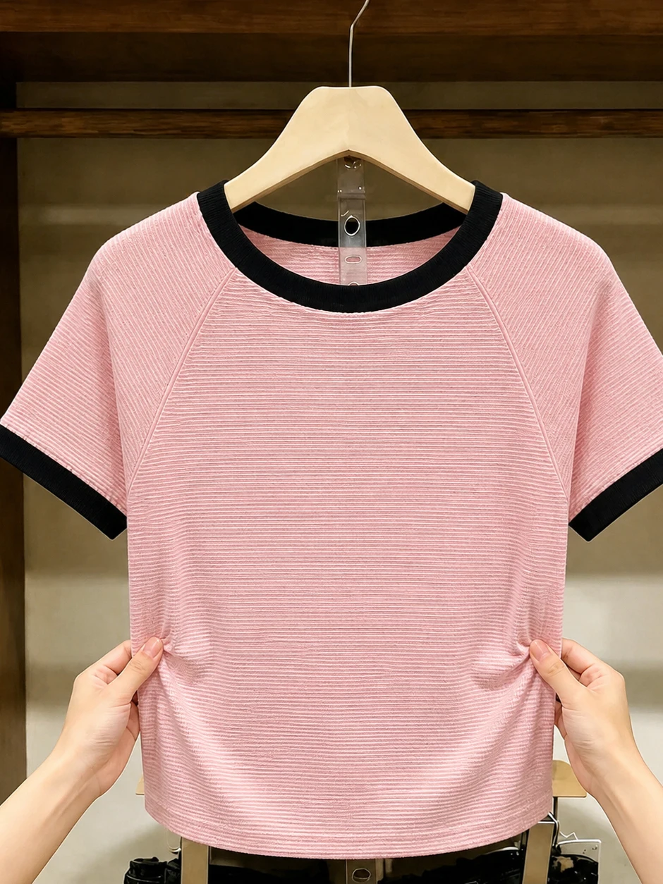 Retro Korean Style round Neck Short Sleeve Knitted Sweater Women's Slim Fit Color Block Summer Comfortable Commute Top
Retro Korean Style round Neck Short Sleeve Knitted Sweater Women's Slim Fit Color Block Summer Comfortable Commute Top