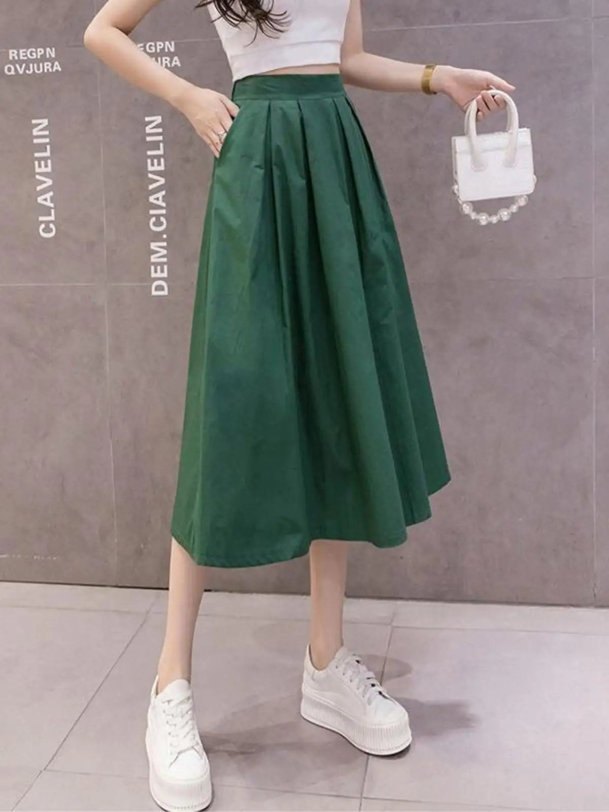 Summer 2025 New Korean Style A-Line Midi Skirt Women's plus Size Half-length Umbrella Skirt Slimming High Waist Pleated Skirt
Summer 2025 New Korean Style A-Line Midi Skirt Women's plus Size Half-length Umbrella Skirt Slimming High Waist Pleated Skirt