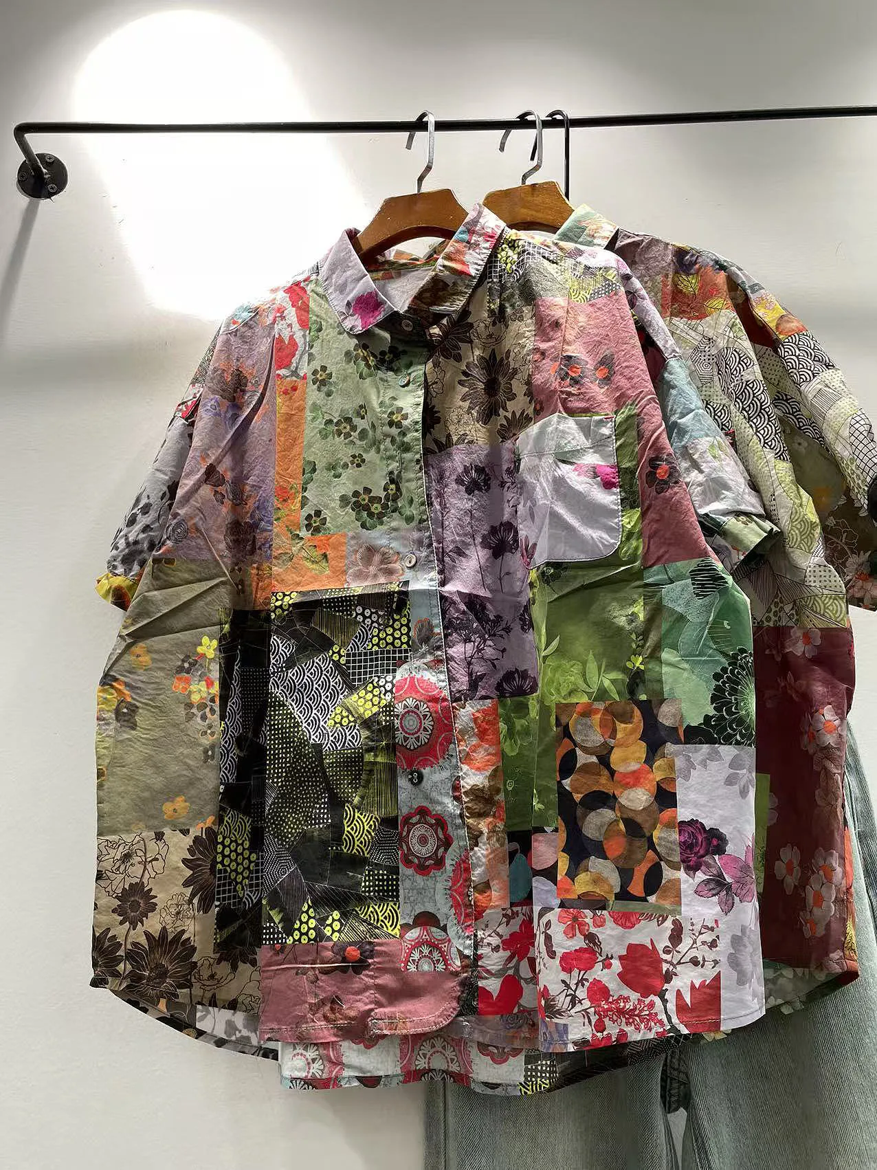 Retro Print Lapel Single Button Pure Cotton Loose Short Sleeve Women's Shirt Versatile Casual Breathable Summer Fashion
Retro Print Lapel Single Button Pure Cotton Loose Short Sleeve Women's Shirt Versatile Casual Breathable Summer Fashion