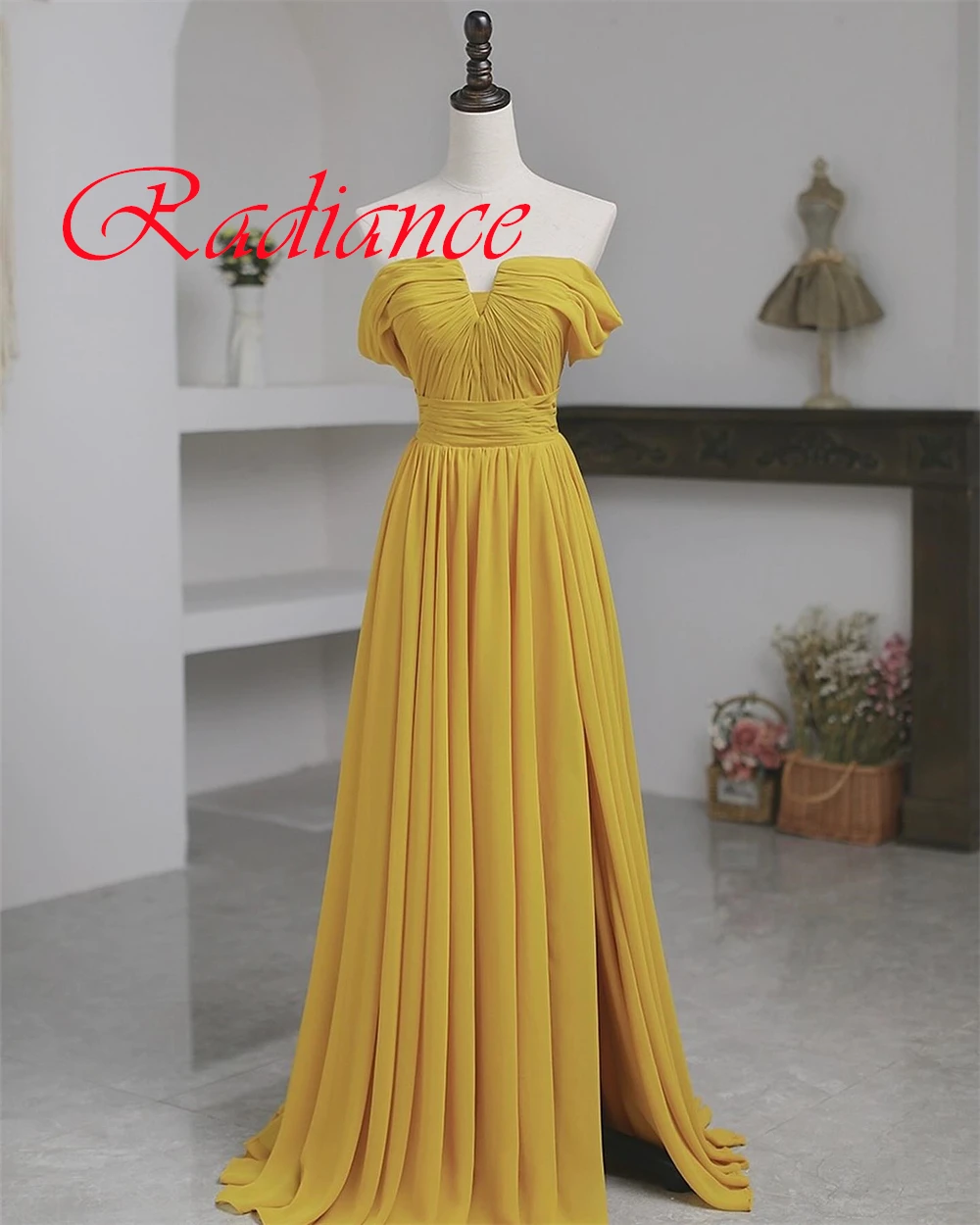 Customized Graceful Dark Yellow Chiffon Evening Dress Modern Strapless Off the Shoulder Sleeveless Zipper Back Homecoming Dress
Customized Graceful Dark Yellow Chiffon Evening Dress Modern Strapless Off the Shoulder Sleeveless Zipper Back Homecoming Dress