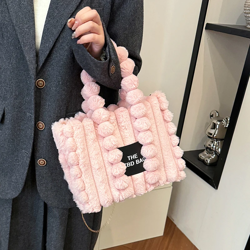 Trendy Messenger Purse Crossbody Bag Solid Color For Women High-End Minimalist Leather Elegant Design
Trendy Messenger Purse Crossbody Bag Solid Color For Women High-End Minimalist Leather Elegant Design