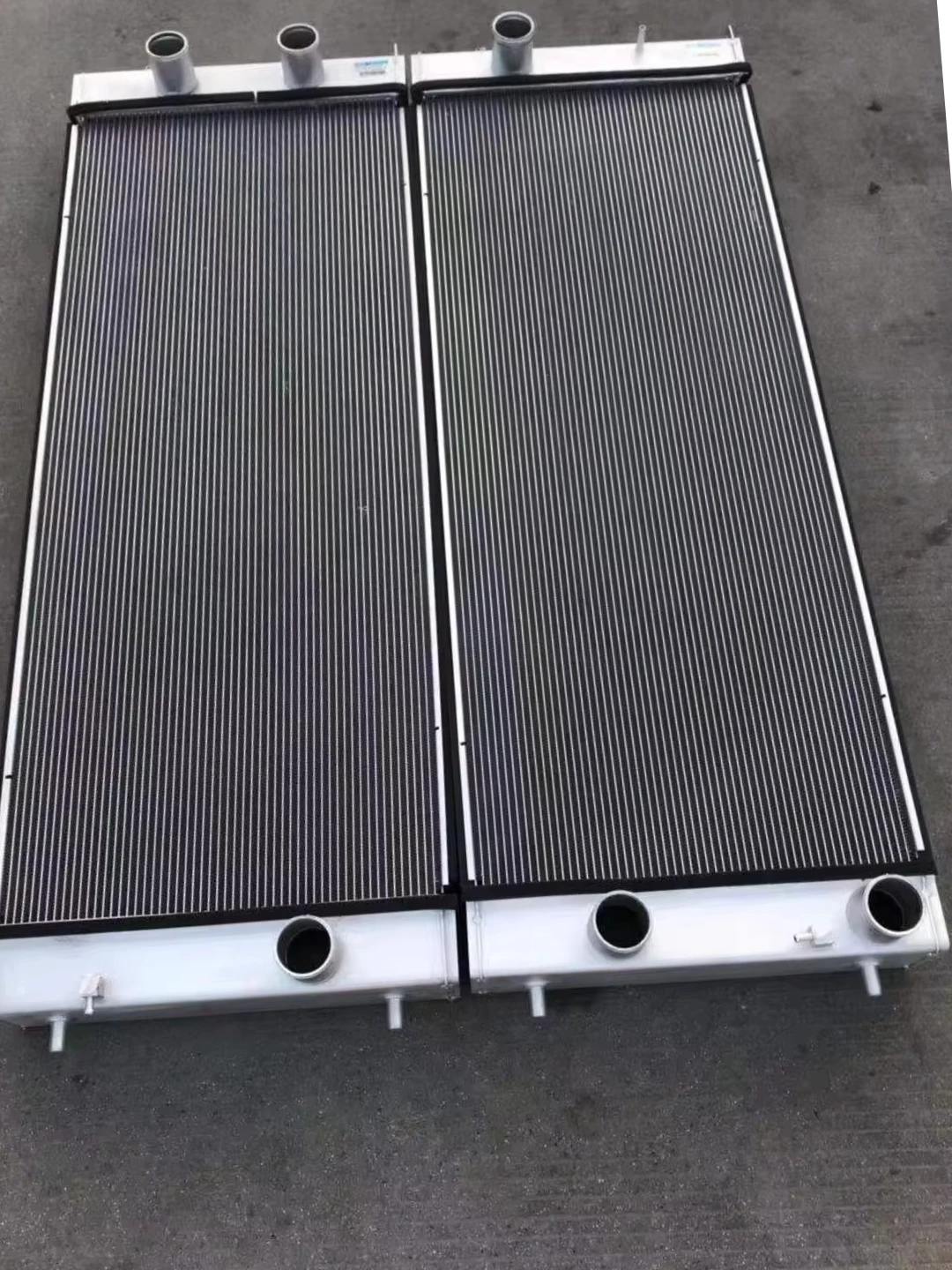 Guaranteed Original Brand New High Quality PC200-7 Radiator PC200 Oil Cooler for Excavator Hydraulic tank PC200 Radiator
Guaranteed Original Brand New High Quality PC200-7 Radiator PC200 Oil Cooler for Excavator Hydraulic tank PC200 Radiator