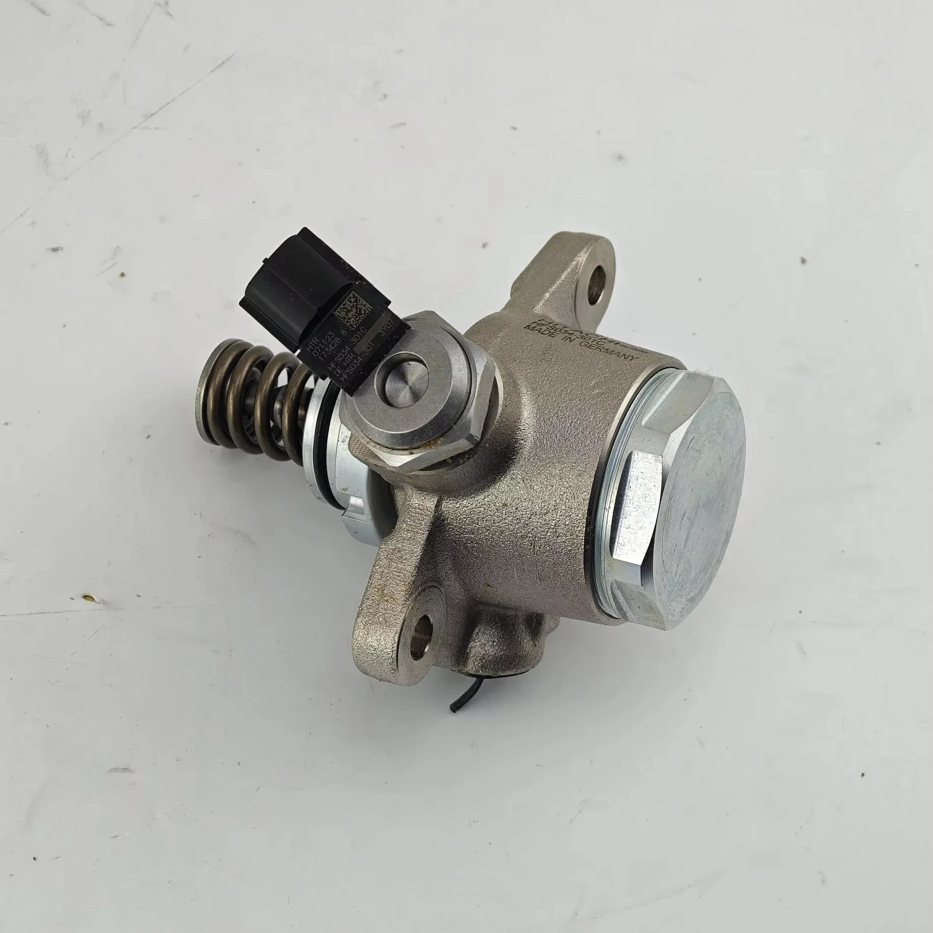 Hot Sell Popular Auto Part 16630-1LA0A 166301LA0A High Pressure Fuel Pump for INFINITI for Nissan TITAN Engine VK56DE 2003-
Hot Sell Popular Auto Part 16630-1LA0A 166301LA0A High Pressure Fuel Pump for INFINITI for Nissan TITAN Engine VK56DE 2003-
