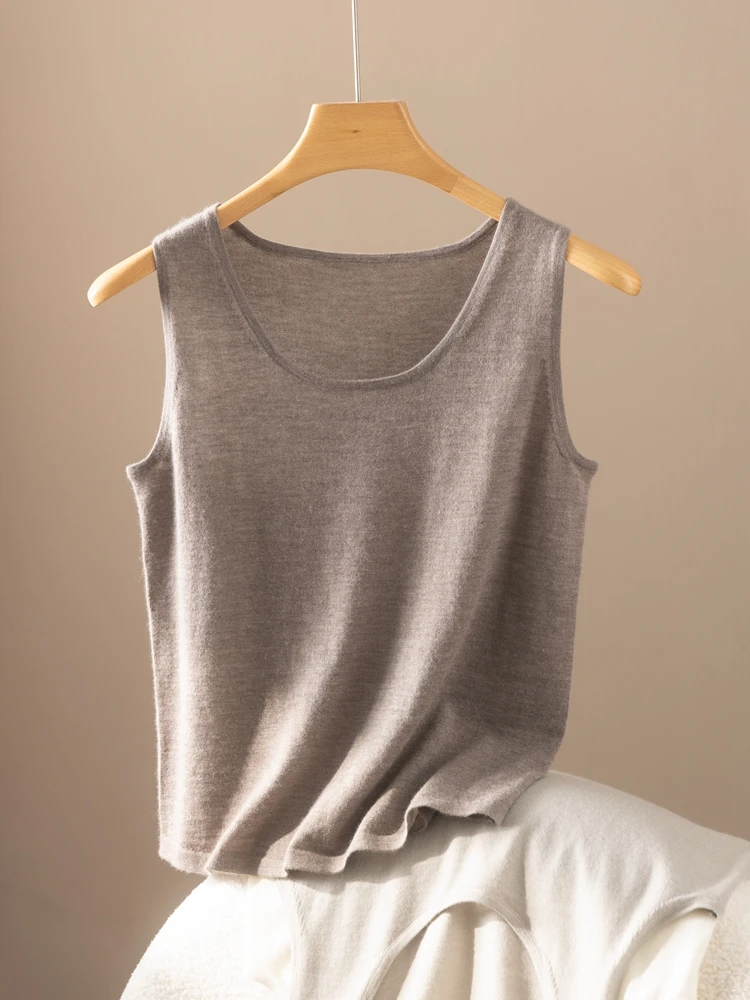 Женская тонкая майка-топ из чистого кашемира с круглым вырезом, весна-лето-осень, новинка, премиум-качество
Женская тонкая майка-топ из чистого кашемира с круглым вырезом, весна-лето-осень, новинка, премиум-качество