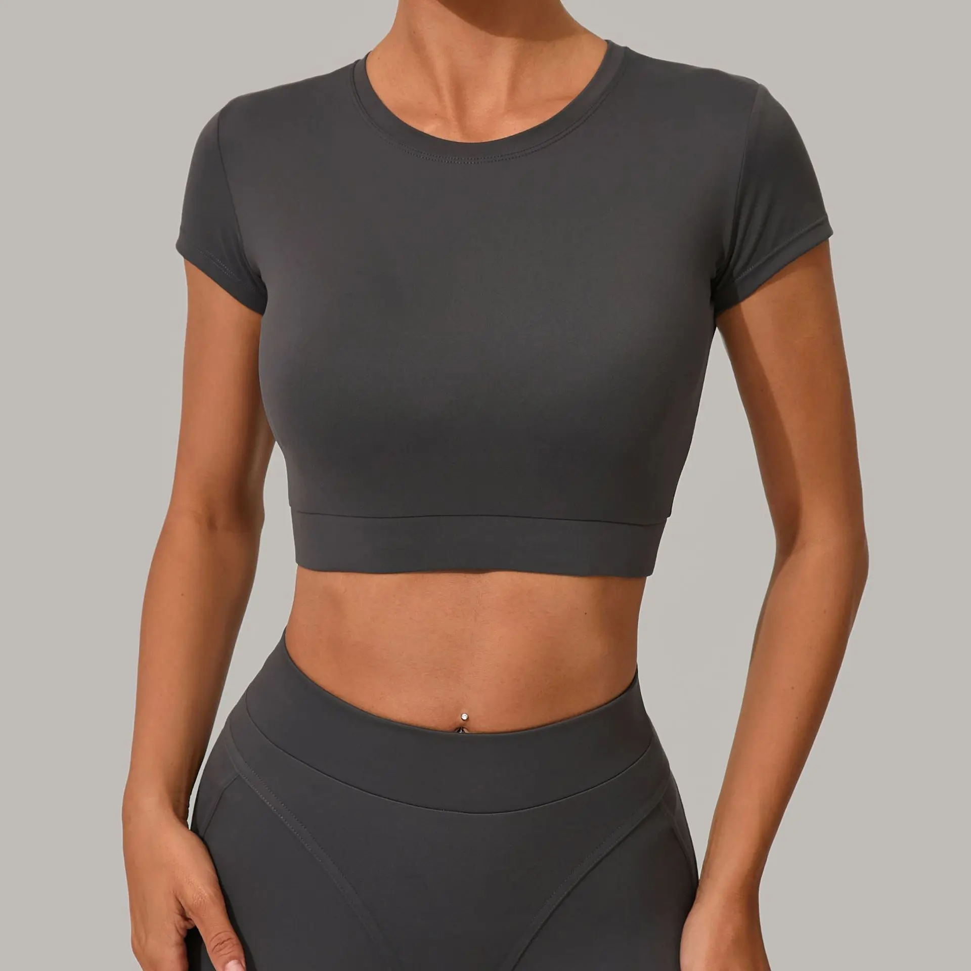 Seamless Yoga T-Shirt Sports Fitness Casual Skinny Quick-Drying Pilate Dance Running outdoors Workout Clothing Gym Top for Women
Seamless Yoga T-Shirt Sports Fitness Casual Skinny Quick-Drying Pilate Dance Running outdoors Workout Clothing Gym Top for Women